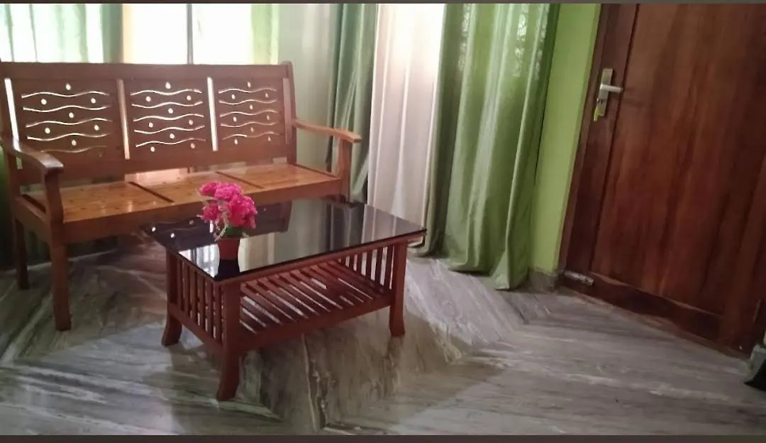 Zicilys Garden Homestay With Pool Padinjarathara 리조트